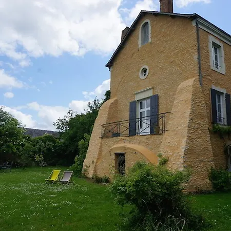 Le Prieure Bed & Breakfast *
