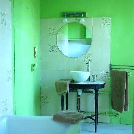 Le Prieure Bed & Breakfast