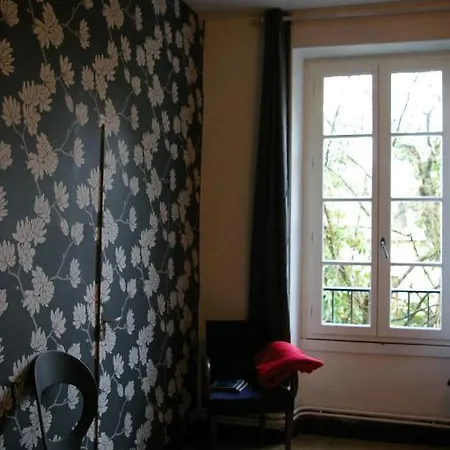 Le Prieure 3* Lézigné