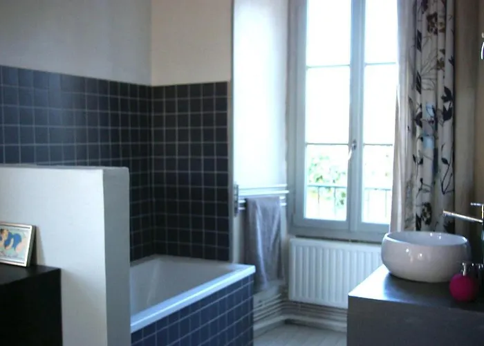 Bed & Breakfast Le Prieure Lezigne