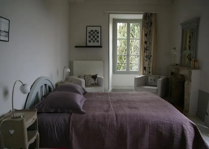 Le Prieure 3* Lezigne